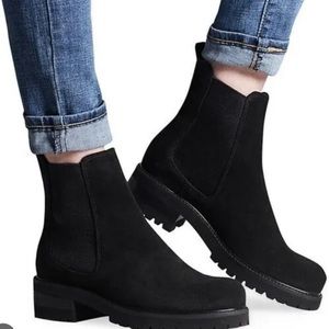 La Canadienne Cassy Chelsea Booties Suede Ankle Boots Black Size 8 NWOB